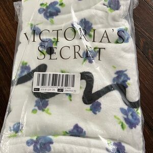 victoria’s secret towel
